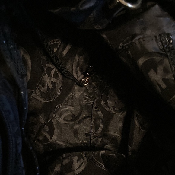 Michael Kors Python Print Drawstring Bag - Picture 14 of 17